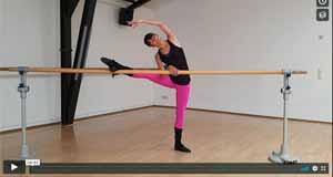Kathi - Stretching an der Stange