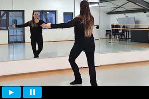 Martina - 1. Woche - Modern Jazz 1 - Di. 17:30 - Pliés Bounces