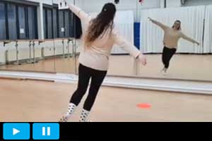 Martina - 2. Woche - Modern Minis - Mo. 16:00 - Choreo 'Fliegen'
